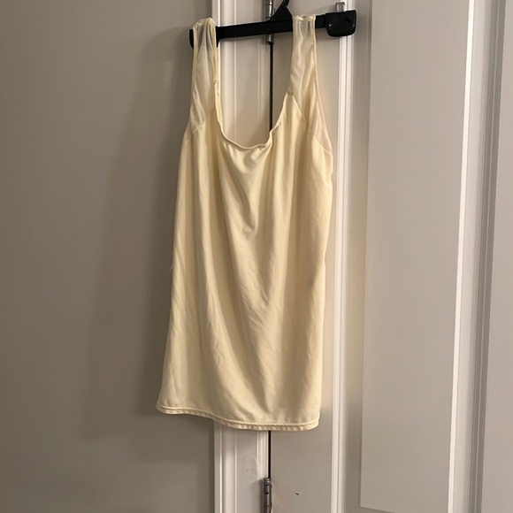 Buffbunny yellow tank top - Picture 3 of 5